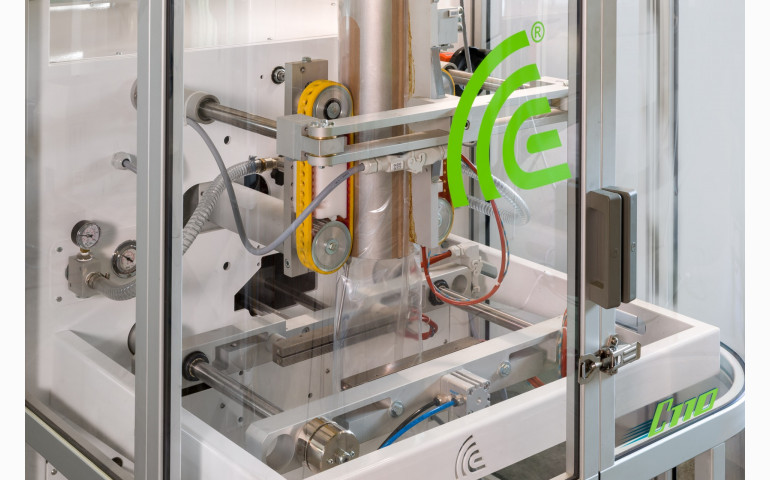 ENSACHEUSE VERTICALE C110