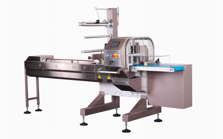 Installation d'une ensacheuse horizontale dans le Pas-De-Calais (62). Emballage de masques et lingettes.